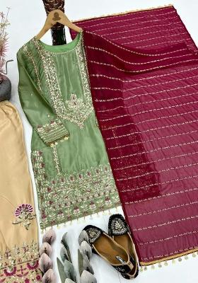 Green Embroidery Silk Blend Salwar Kameez