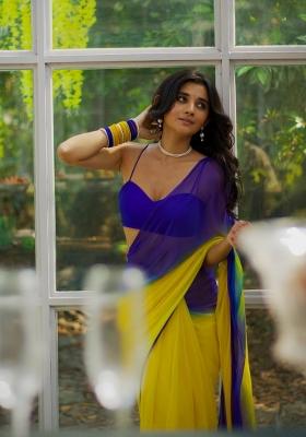 Yellow Ombre Pattern Georgette Saree Set for Diwali and Festive Wear